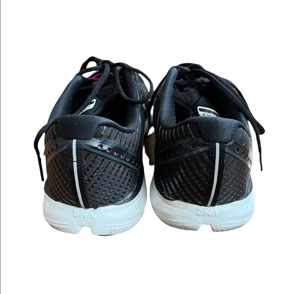 Brooks Women’s running sneakers Neuro2 size 8.5 black used - Picture 6 of 17
